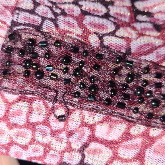 💜JM Collection Top w/Embellished Neckline💜Size XL - Picture 10 of 12